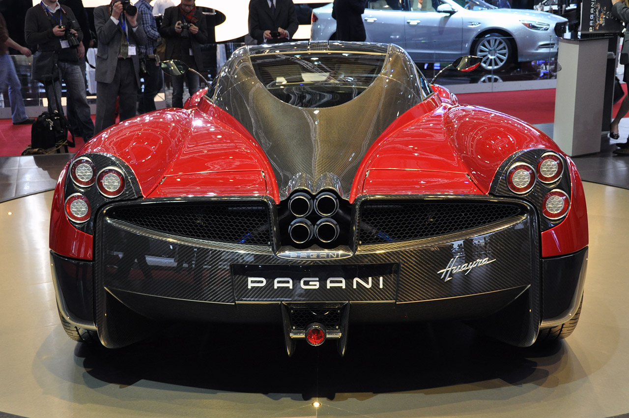 2011-Geneva-Pagani-Huayra-08.jpg