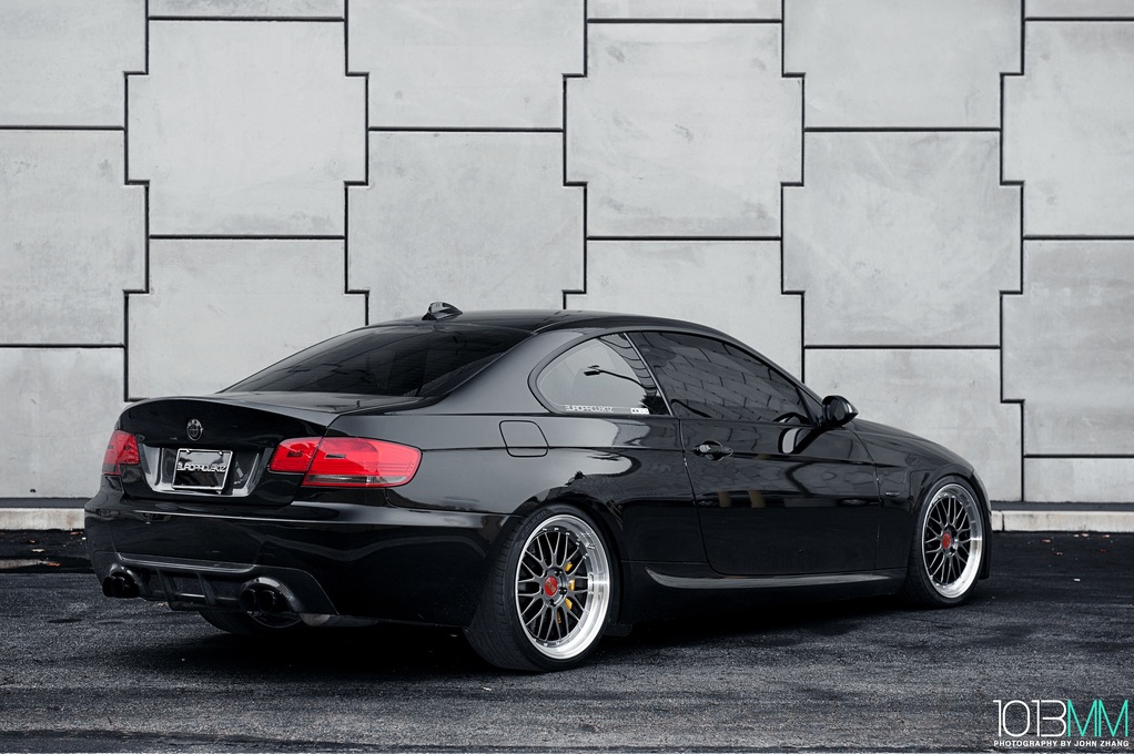 Tuned BMW 335i 05