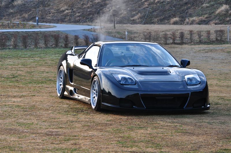 We kick off 2012 with this super clean Honda NSX This tastefully modded NSX