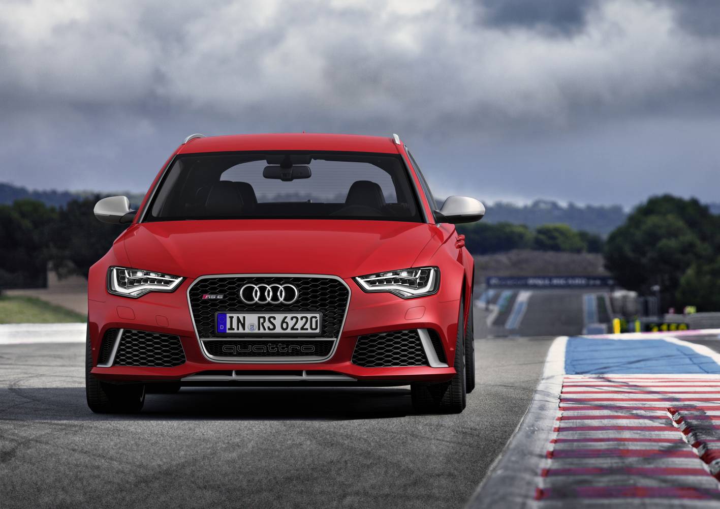 Audi-RS6-Avant-1.jpg