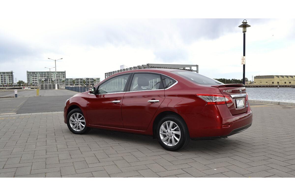 Nissan pulsar review 2013 #4