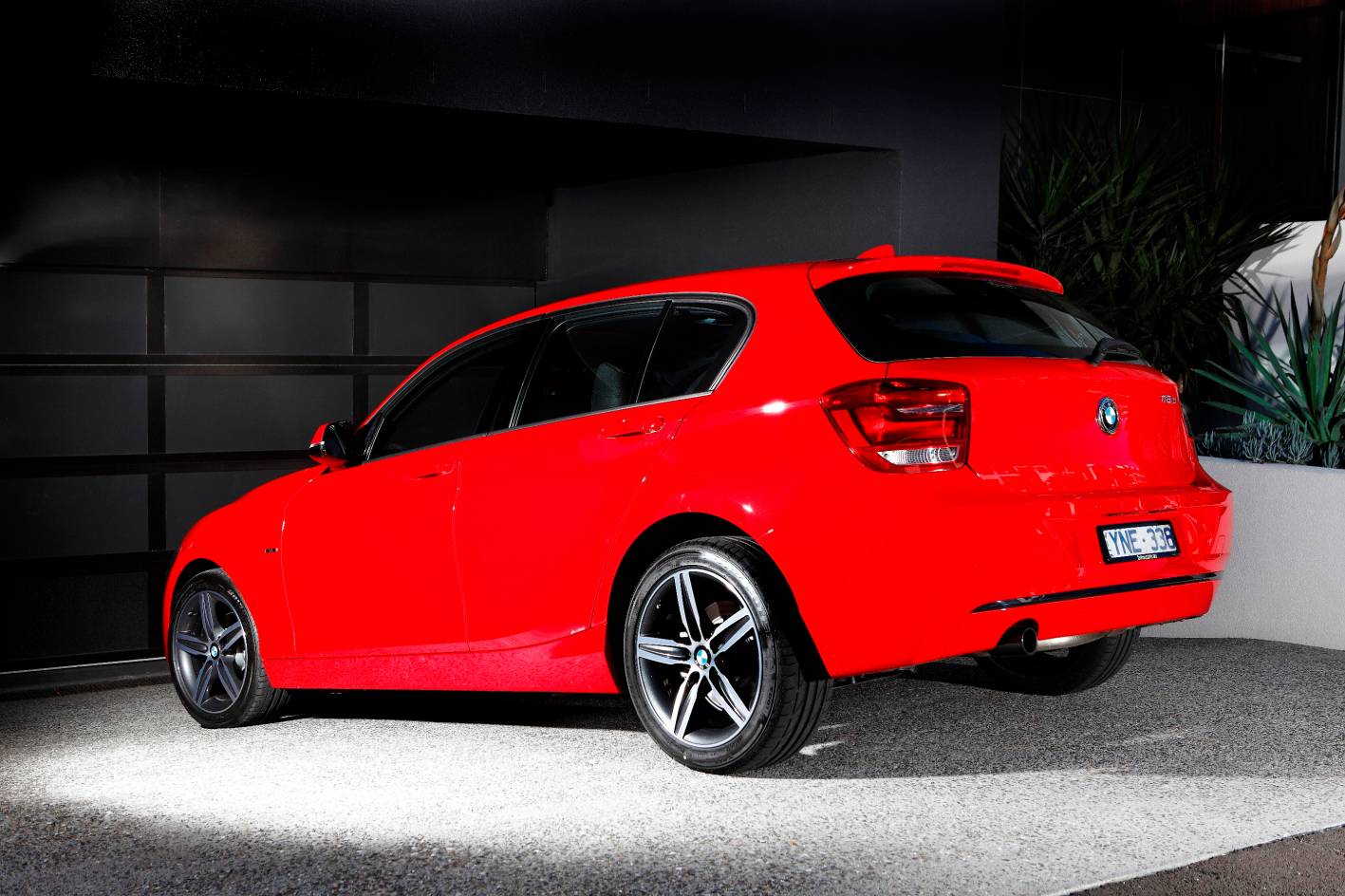 Bmw 135i standard features #4