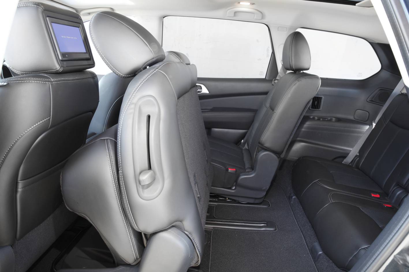 Nissan seating capacity