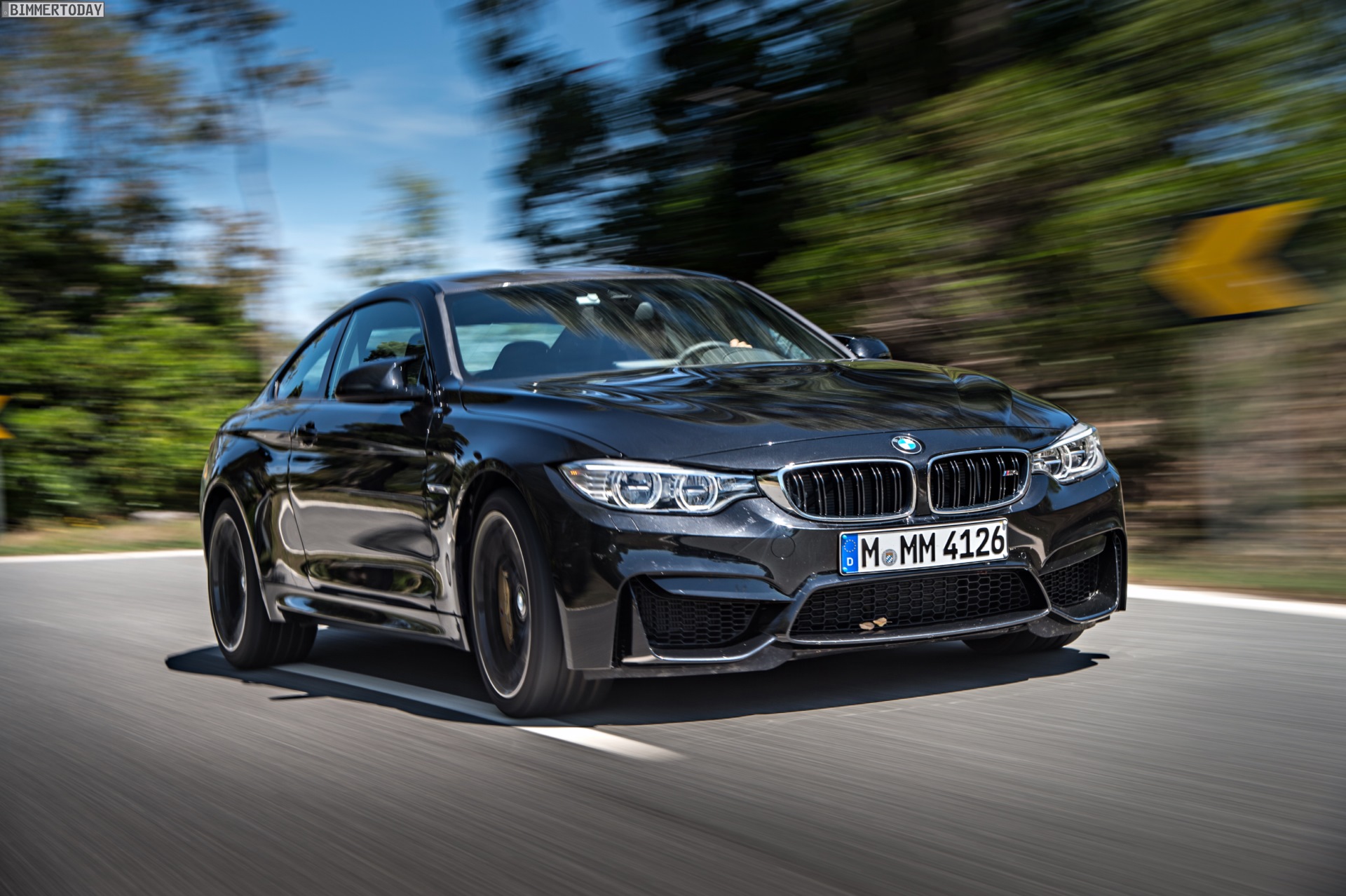 BMW Cars - Wallpapers: BMW M4 Coupe in Sapphire Black