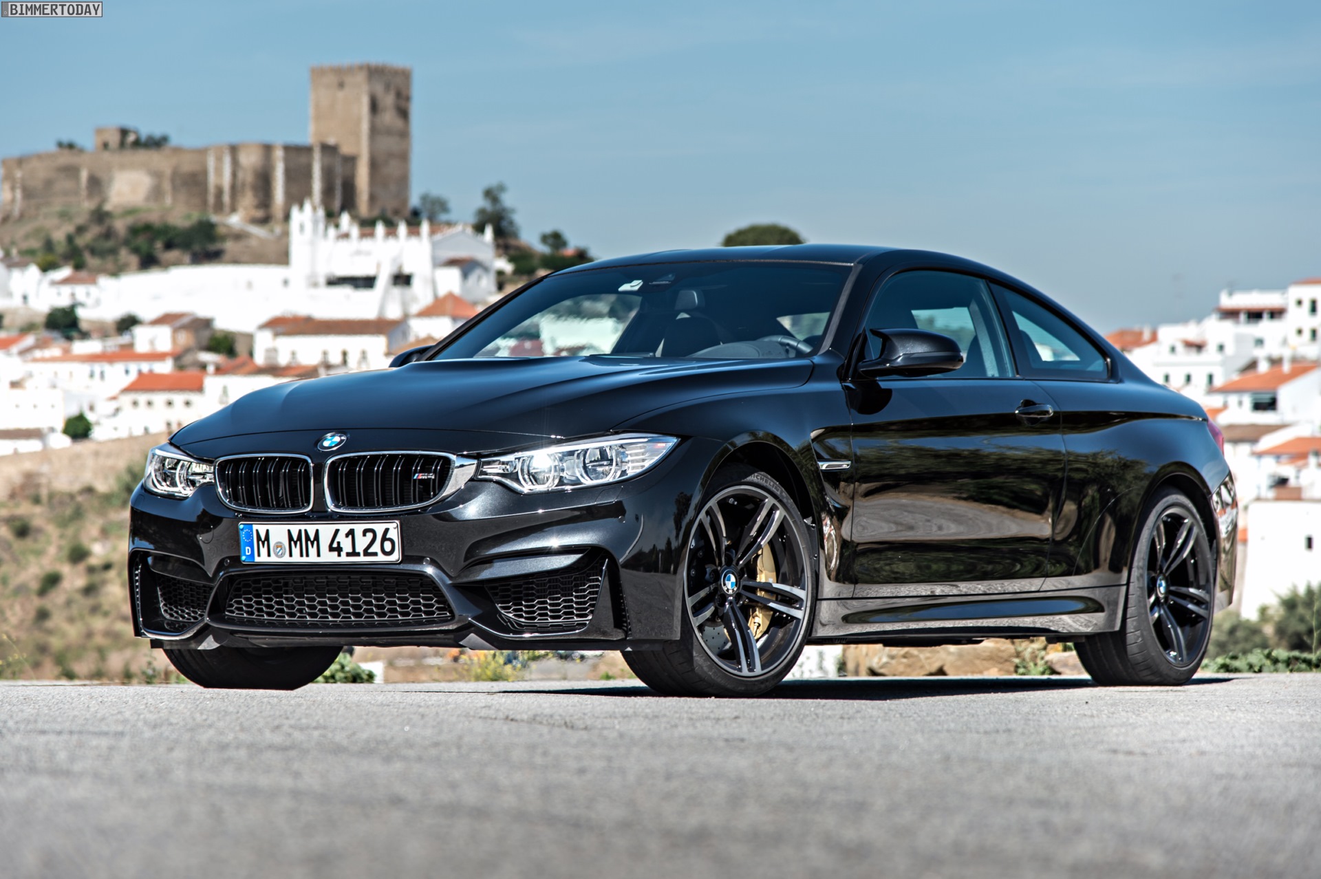 BMW Cars - Wallpapers: BMW M4 Coupe in Sapphire Black