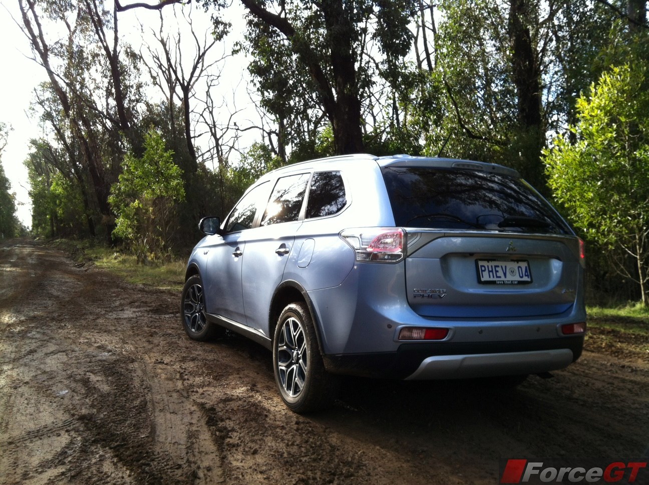 Mitsubishi Outlander Review: 2014 Outlander PHEV Mitsubishi Outlander Review: 2014 Outlander PHEV