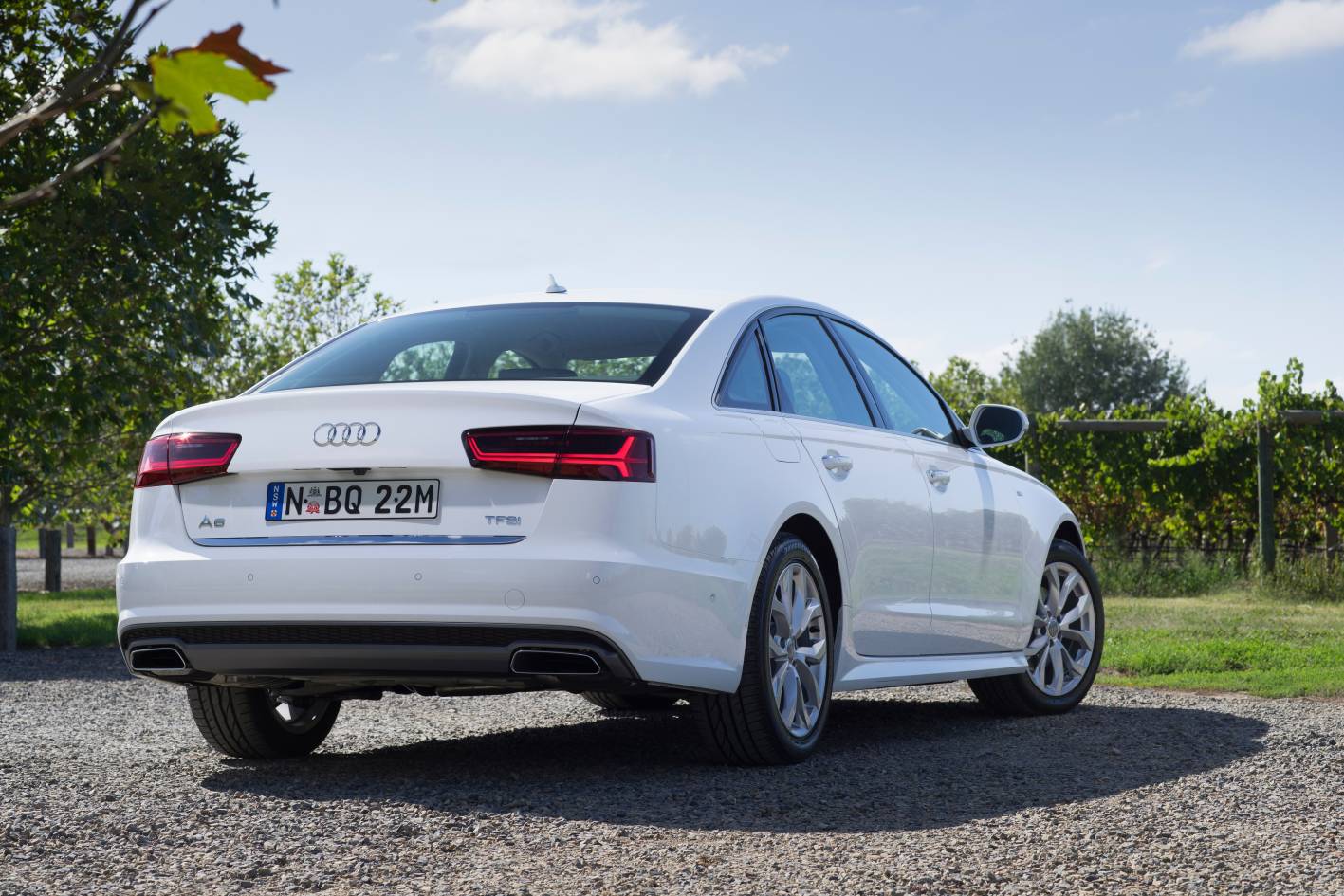 2015-audi-a6-facelift-rear2.jpg