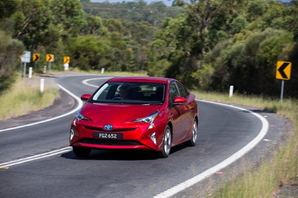 2016 Toyota Prius i-Tech