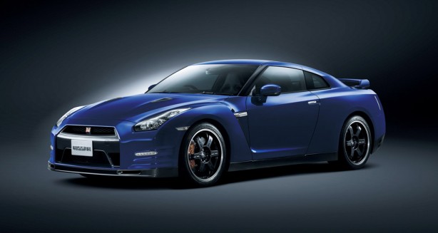 2012 Nissan GT-R 01