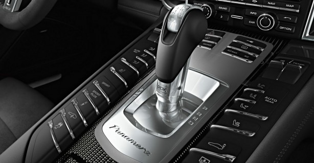 Porsche-Panamera-GTS-Interior-ForceGT-13