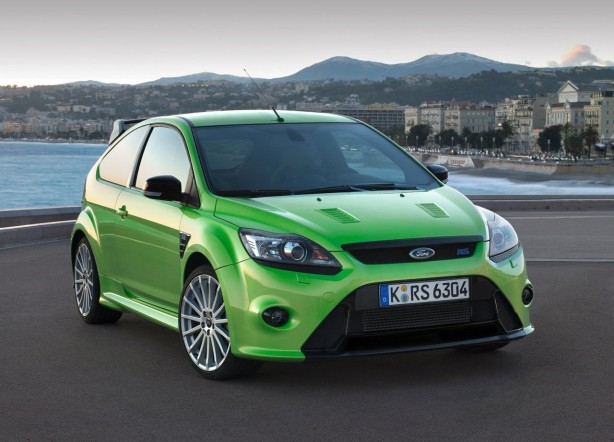 2009_ford_focus_rs-2
