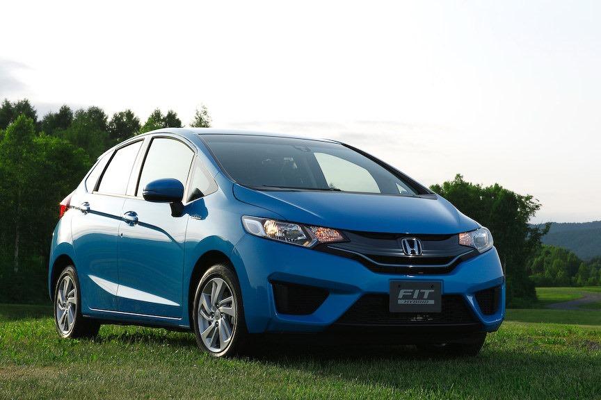 2014-Honda-Jazz-Fit-Hybrid-07 - ForceGT.com