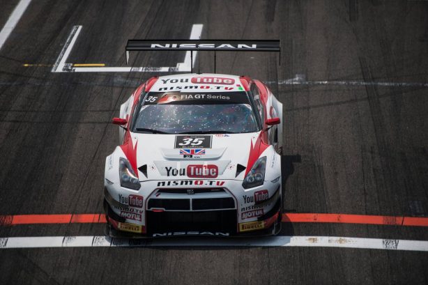Nissan GT-R Nismo GT3 racer-3