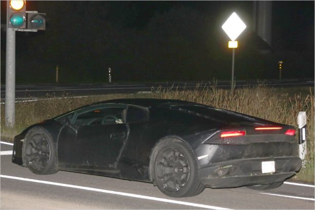 2014-Lamborghini-Cabrera-spied-03