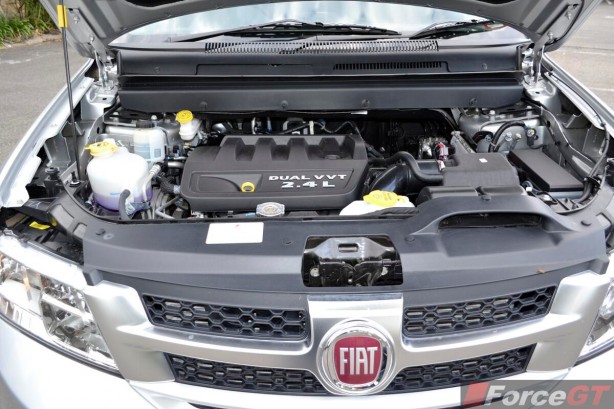 Fiat Freemont Review-2013 Fiat Freemont Lounge petrol engine