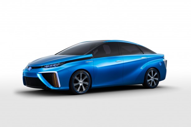 Toyota FCV Concept front quarter