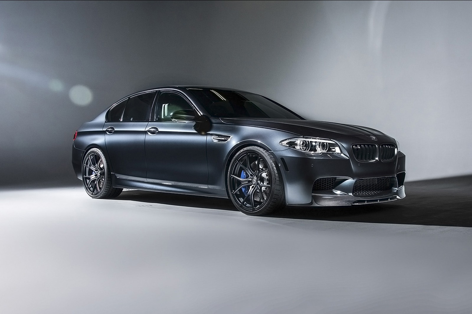 BMW Tuning: BMW F10 M5 tuned by Vorsteiner1600 x 1067
