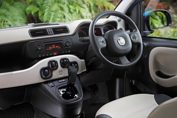 2014 Fiat Panda Easy interior dashboard