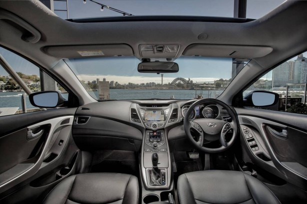 Hyundai Elantra Premium interior