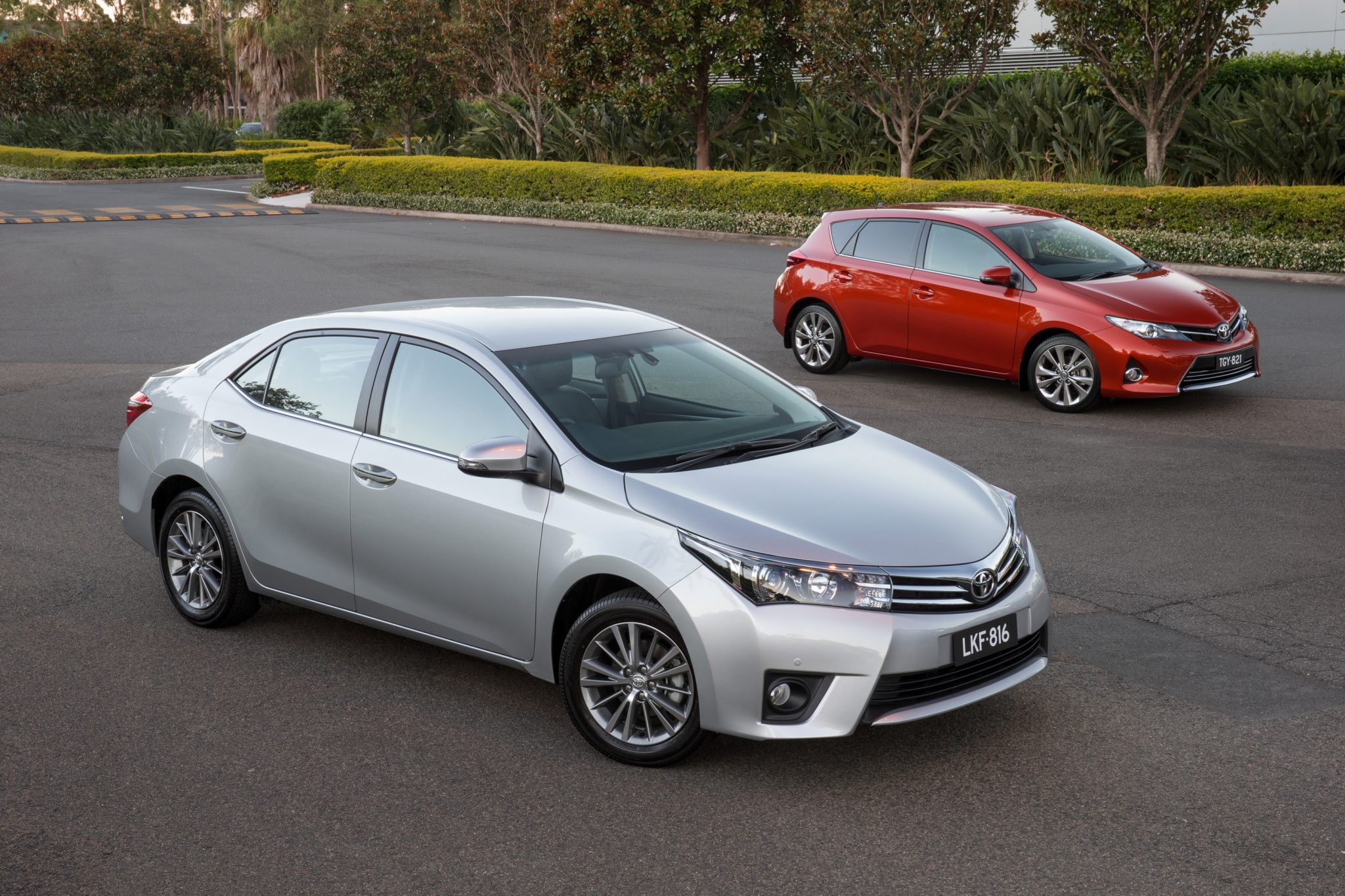 Toyota corolla 2014 год. Toyota Corolla 2014. Тойота Королла седан 2014. Toyota Corolla 2015. Toyota Corolla 2016.