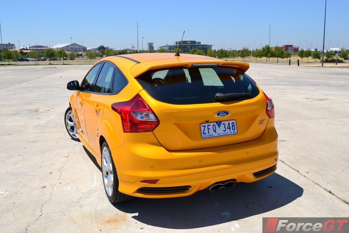 Curb weight ford focus st #3