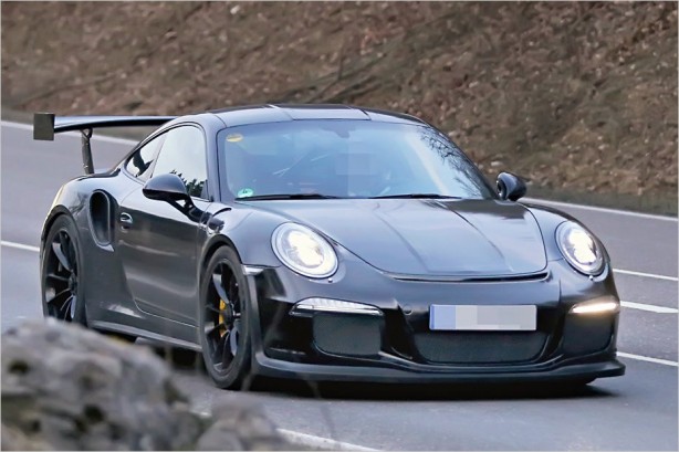2014-Porsche-GT3-RS-spy-photo-front