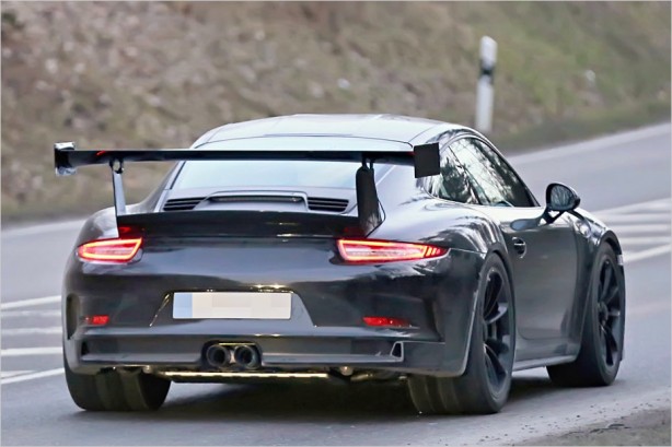 2014-Porsche-GT3-RS-spy-photo-rear