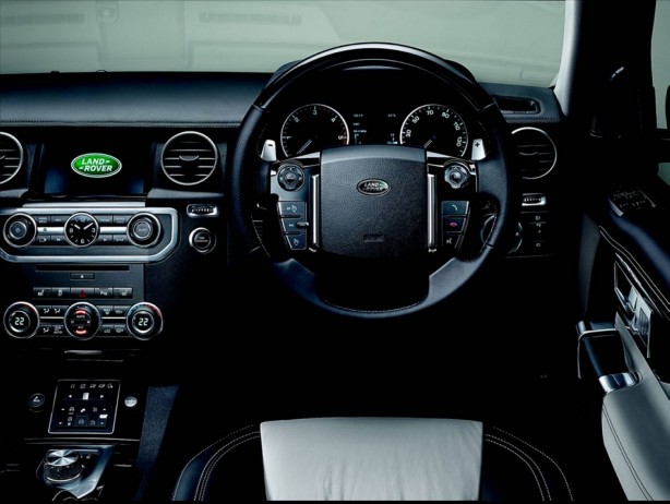 Land Rover Discovery XXV Special Edition interior dashboard
