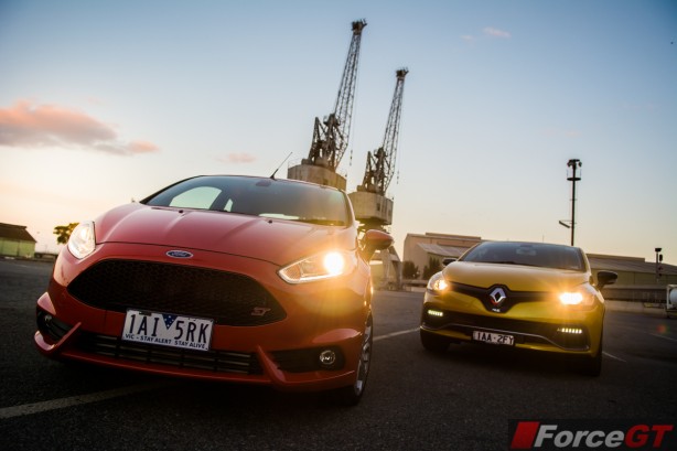 2014 Ford Fiesta ST front vs 2014 Renault Clio RS front