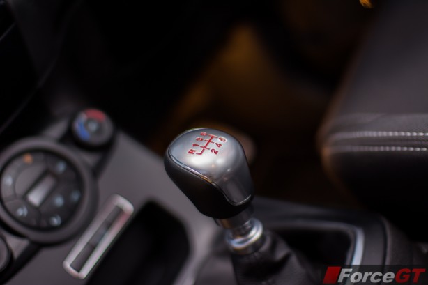 2014 Ford Fiesta ST gear lever