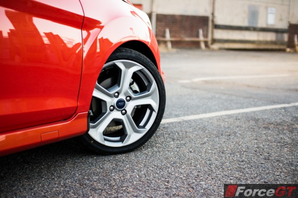 2014 Ford Fiesta ST wheel