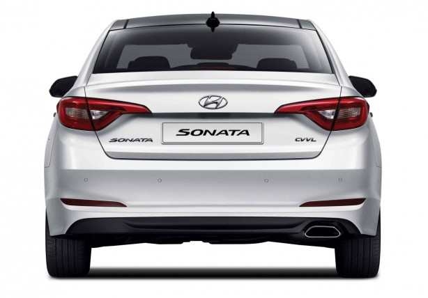 2014 Hyundai Sonata rear
