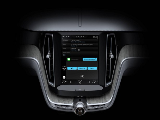 Volvo Apple CarPlay-2