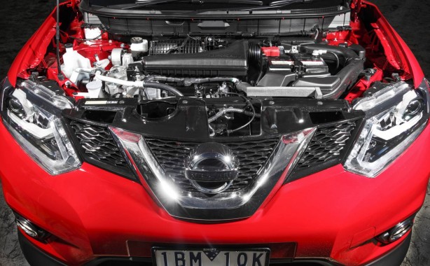 2014-Nissan-X-TRAIL-engine-bay