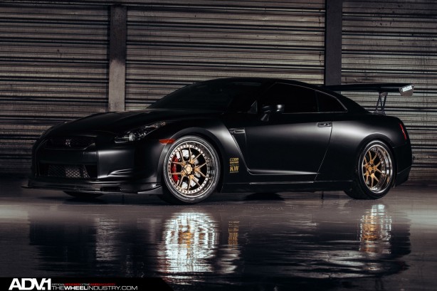 Matte-Black-Nissan-GTR-ADV1-Wheels-front-quarter