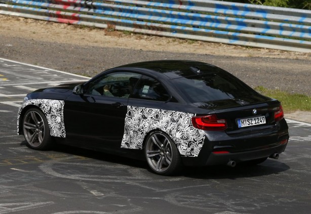 2015-BMW-M2-prototype-nurburgring-rear-quarter