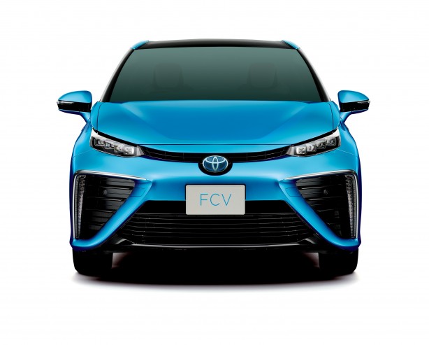 Toyota FCV_fronthr