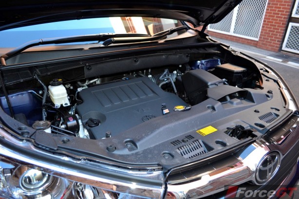 2014 Toyota Kluger Grande V6 engine