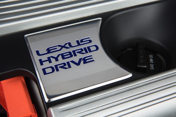 2014 Lexus NX 300h Hybrid engine