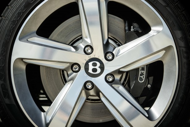 Bentley Mulsanne Speed wheel