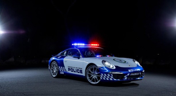 nsw-police-porsche-911-carrera-front-quarter
