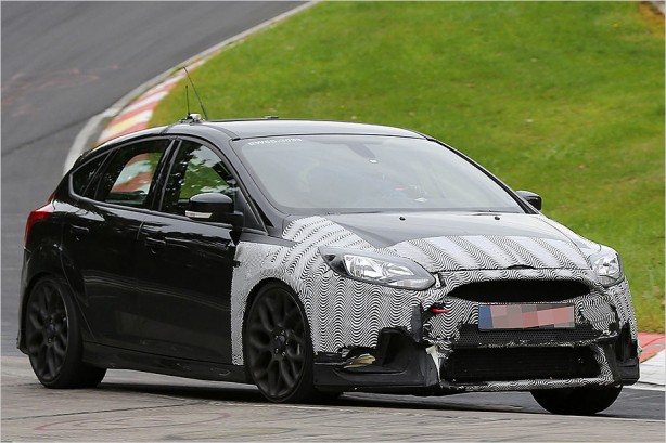 2015-ford-focus-rs-prototype-front-quarter