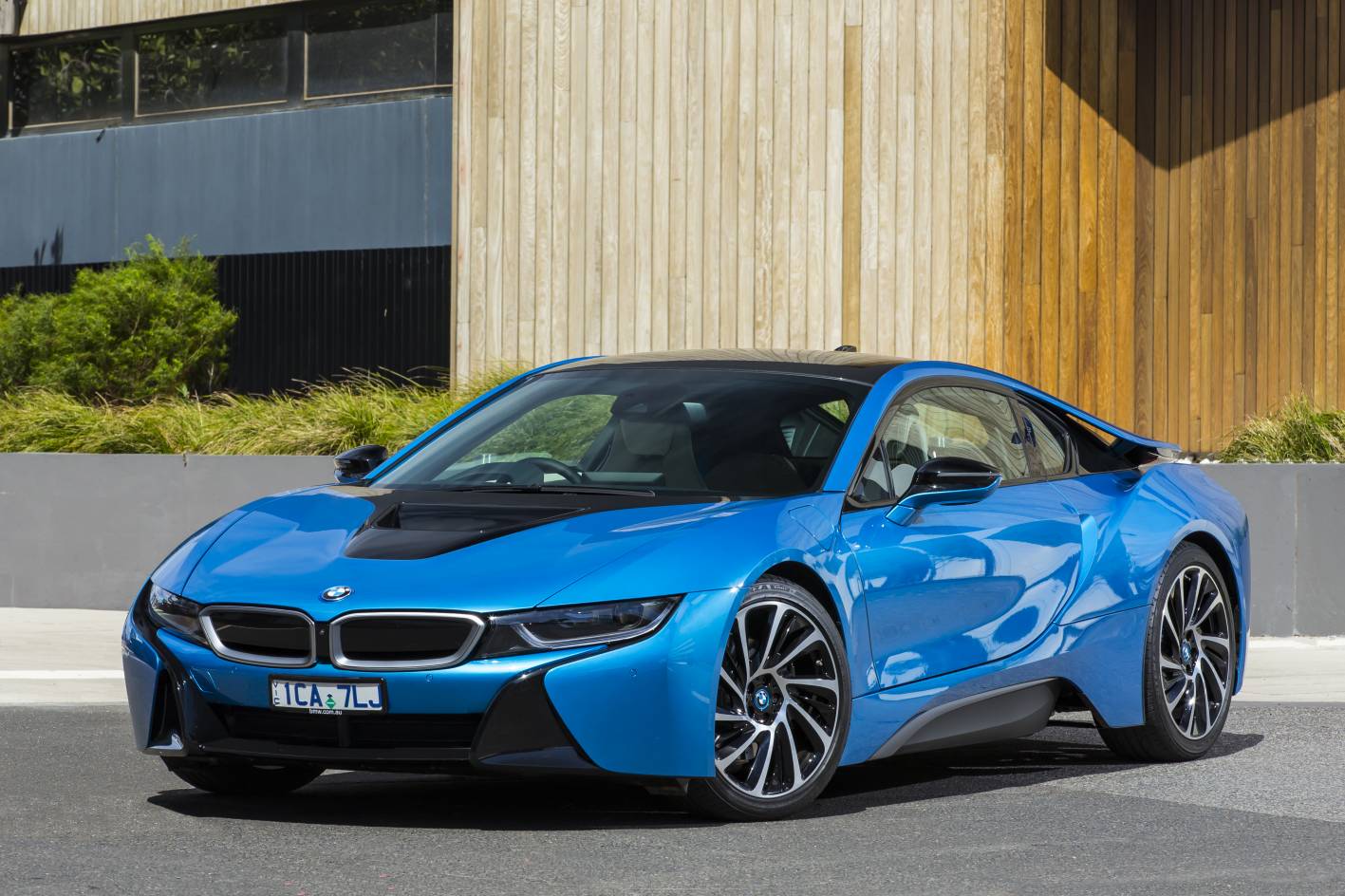 BMW Cars - News: BMW i8 sports car on sale in Australia from $299k