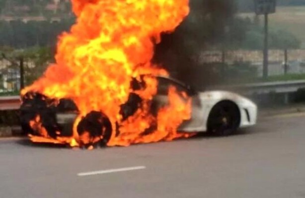 Ferrari F430 burnt to the ground in Hong Kong