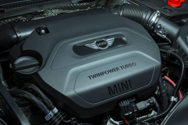 MINI Cooper D 5-door engine
