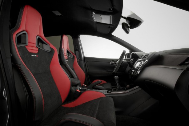 Nissan Pulsar Nismo concept sports seats