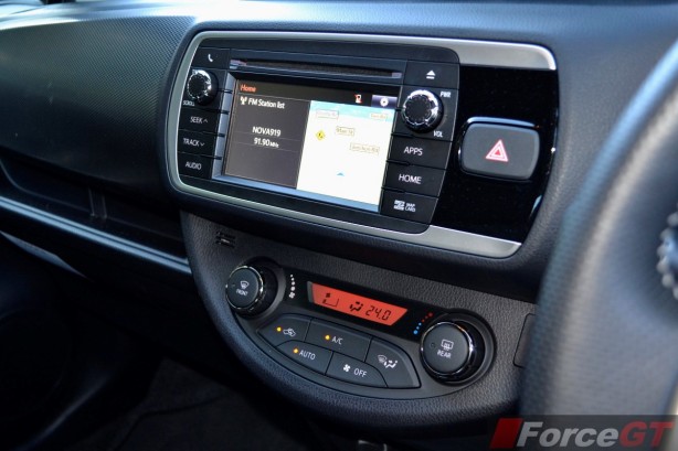 2014 Toyota Yaris ZR Hatch 6.1-inch touchscreen infotainment
