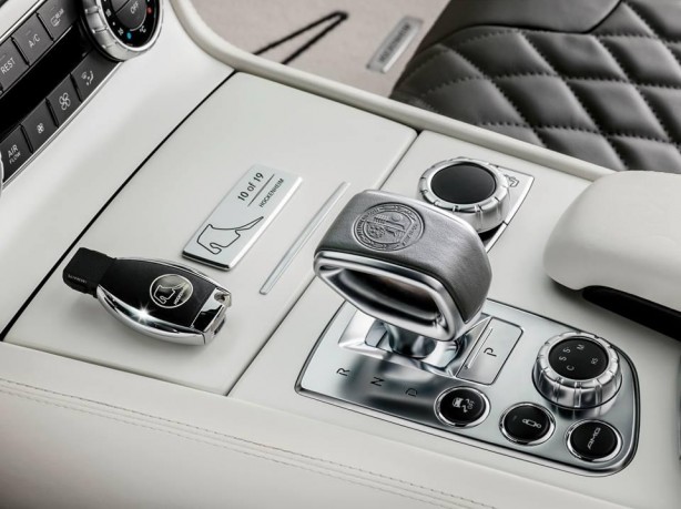 Mercedes SL63 AMG World Championship 2014 Collector's Edition badge