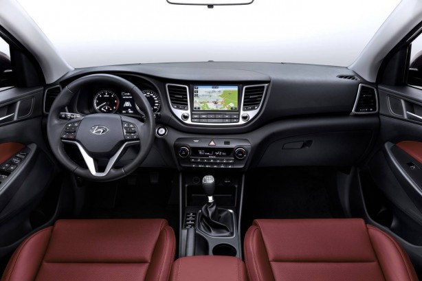 2015 Hyundai Tuscon interior