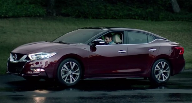 2016 Nissan Maxima side